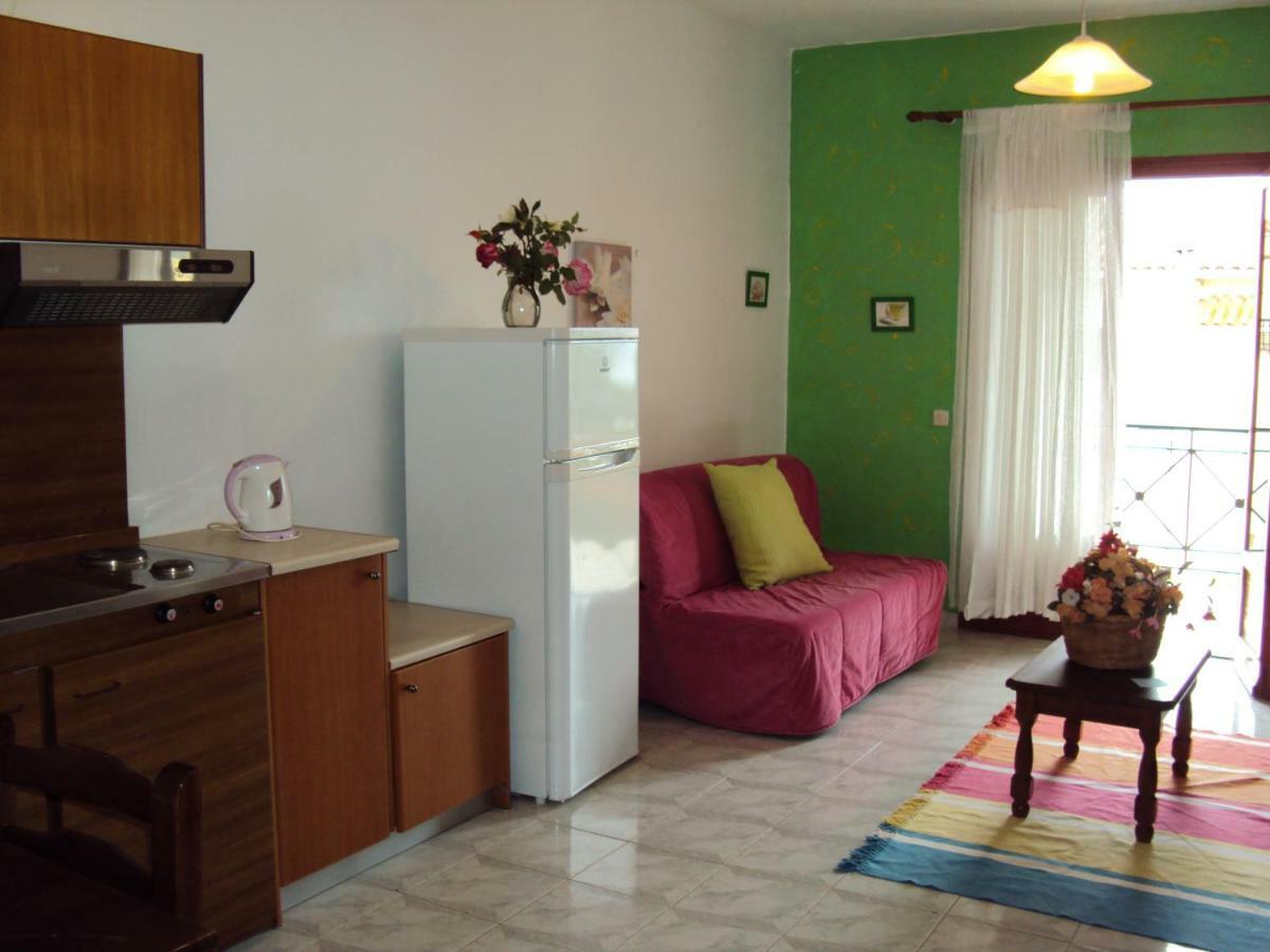 Thodora Appartments サミ エクステリア 写真